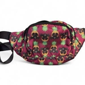 No Surrender Gear Print Belt Bag / Fanny Pack